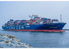 The Port of Abidjan welcomes the CMA CGM ‘Scandola’, a container ship powered by liquefied natural gas