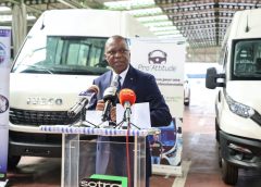 SOTRA : le ministre des Transports, Amadou Koné, annonce l’arrivée d’ici à fin décembre de près de 300 autobus neufs et d’une dizaine de bateaux-bus