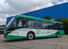 IZI obtient le soutien du Fonds Vert et ajoute de nouveaux bus électriques à sa flotte rwandaise en expansion