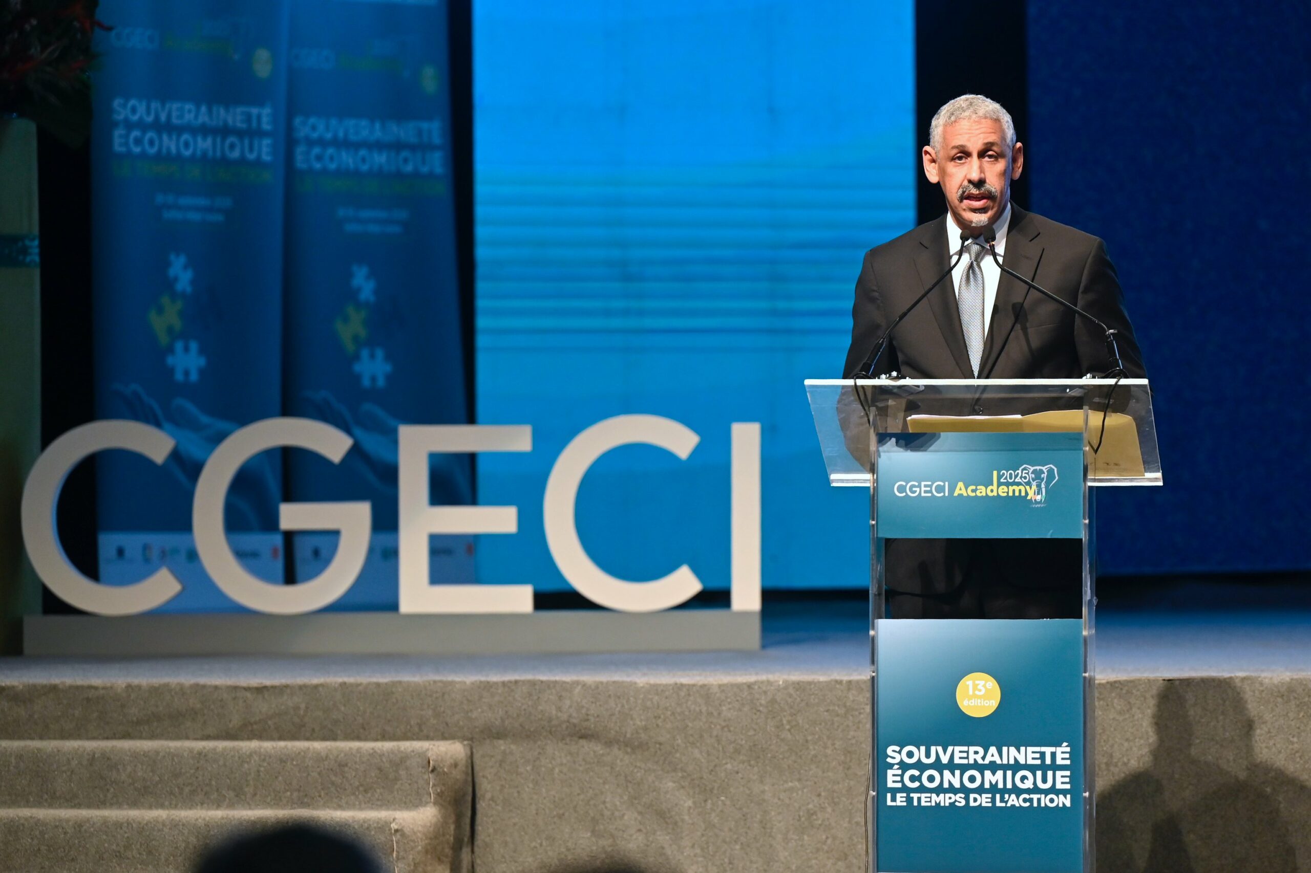 L’Afrique doit saisir la grande bascule du commerce international comme une « opportunité historique », ont appelé de hauts dirigeants devant des représentants du secteur privé africain
