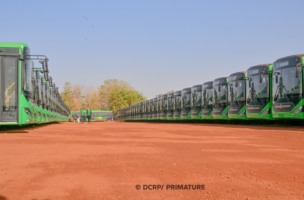 Mobilité urbaine au Burkina Faso : 375 nouveaux bus renforcent le transport urbain en commun à Ouagadougou