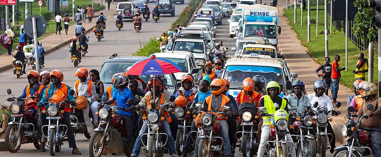 Planifier le changement : la voie de l’Ouganda vers un avenir juste et durable dans le domaine des transports
