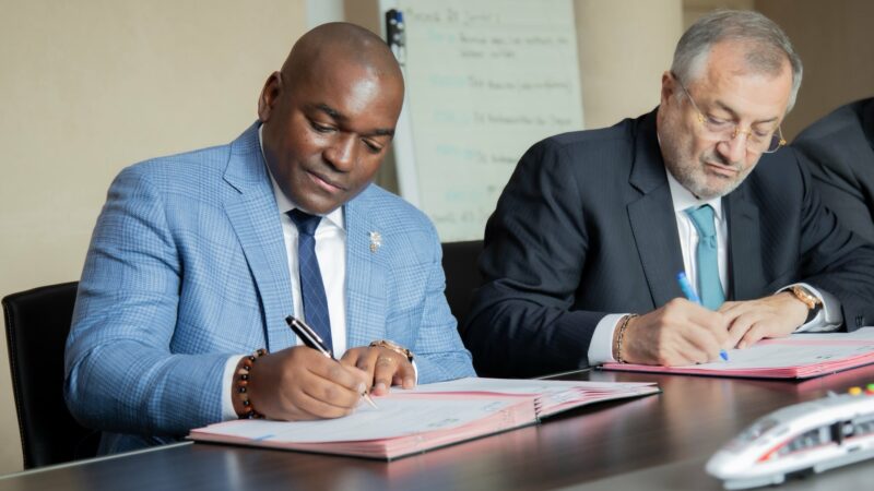 Transport routier au Gabon : un MoU lance la digitalisation intégrée de la gestion des flux terrestres