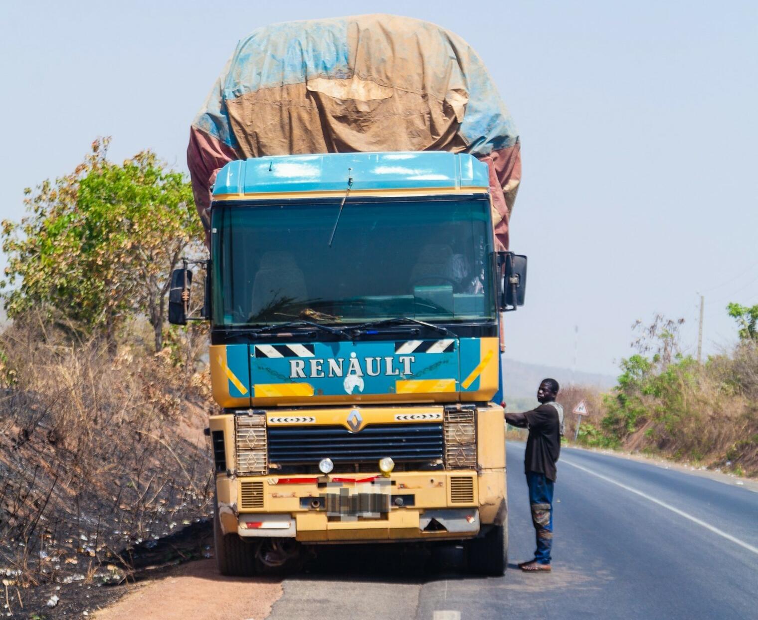 Road Transport in Benin: End of the Awareness Phase, Zero Tolerance for Truck Overloading