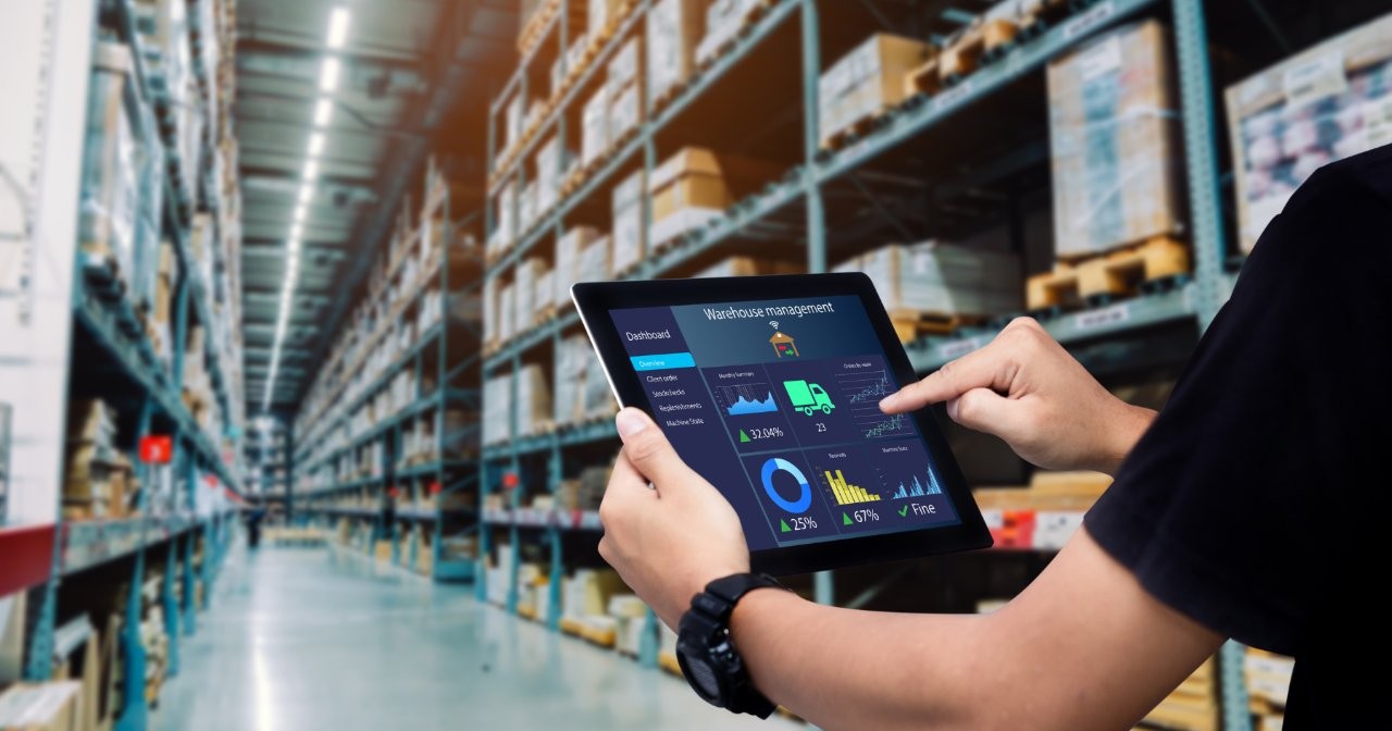 IS YOUR WAREHOUSE SMART, SUSTAINABLE AND SKILLS-POWERED?