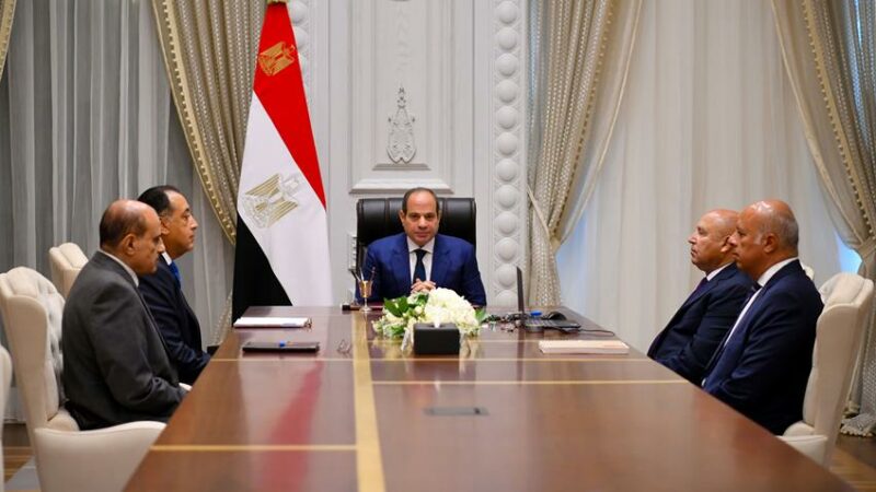 Egypt: President El-Sisi Meets Prime Minister (PM), Minister of Transport, Advisor to the President for Urban Planning