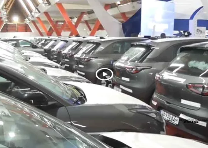 Sénégal : Dakar reçoit 100 taxis électriques, première étape d’un programme de 1 000 véhicules