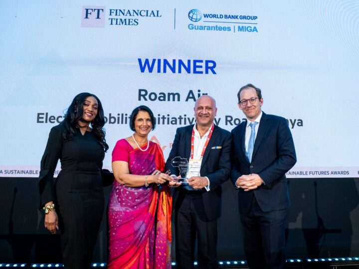 Une moto électrique fabriquée au Kenya remporte le prix de la fabrication des FT et de la Banque mondiale face à plus de 500 candidatures